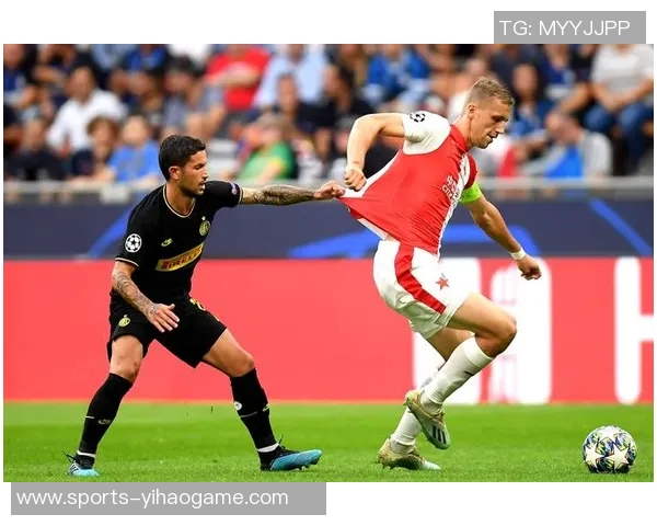 精彩足球赛回顾与战术分析全方位解读与展望